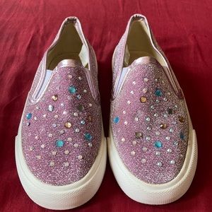 Us sports shoe purple and white little girl size 12